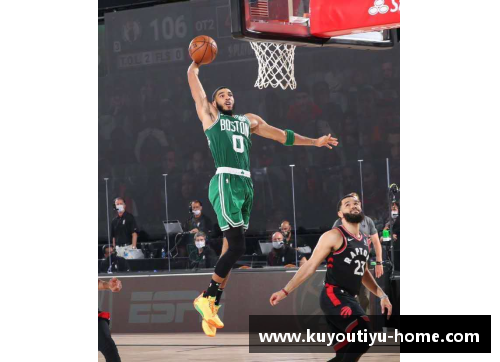 NBA下赛季前瞻：球队动向、明星交易和冠军争夺格局